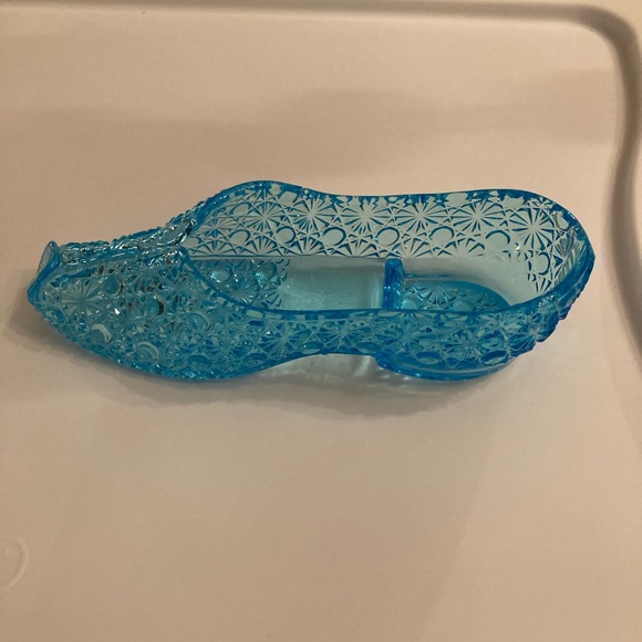 EAPG - Antique Bryce Brothers Daisy & Button Blue Glass Shoe - Picture 3 of 16